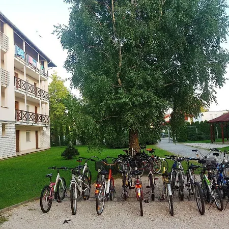 Hullam Udulopark - Bird's-nest Apartman Apartment
